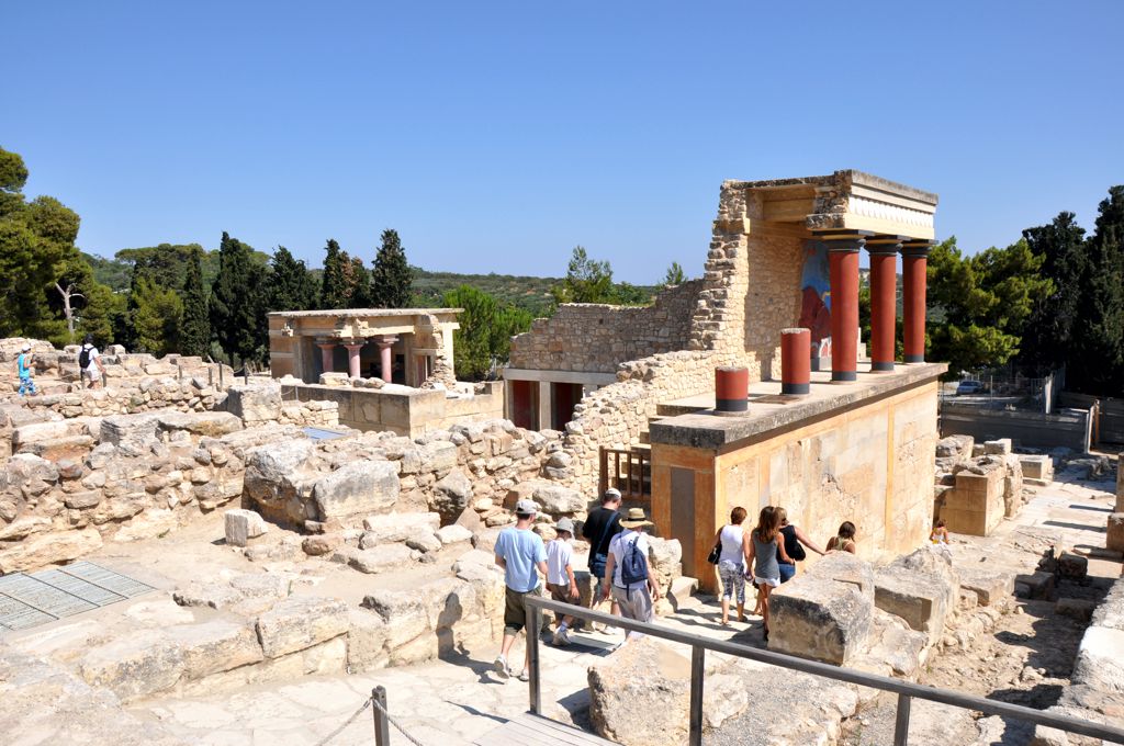 Touristen in Palast von Knossos, Kreta
